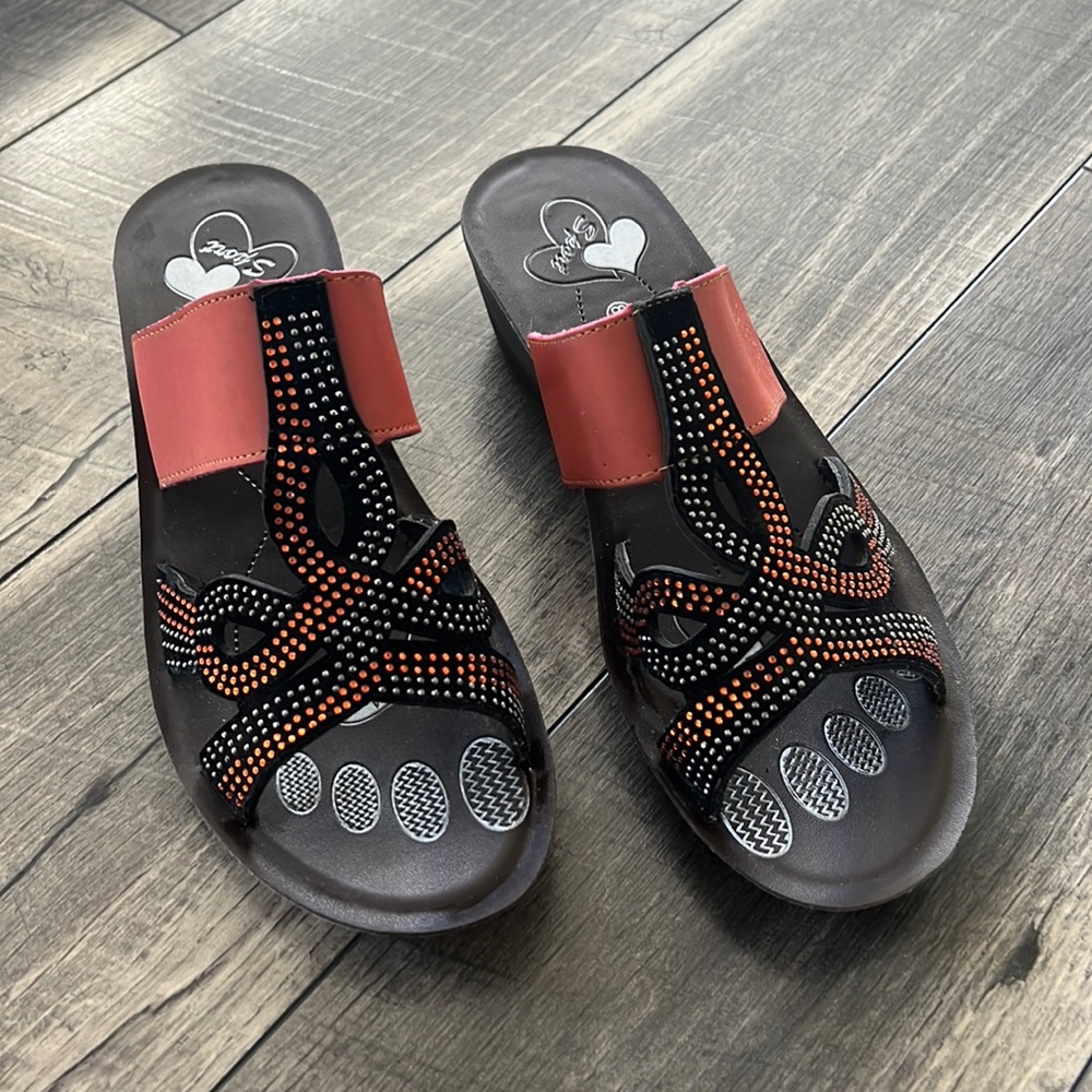 Coral brown black blingy sequins sandals with wedge heel size 8.5